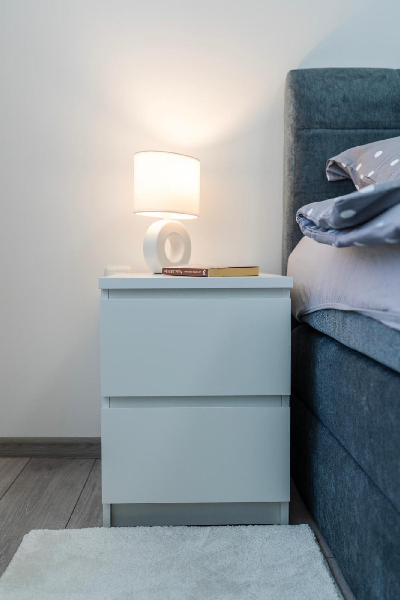 Lusi Appartement Otočac Buitenkant foto